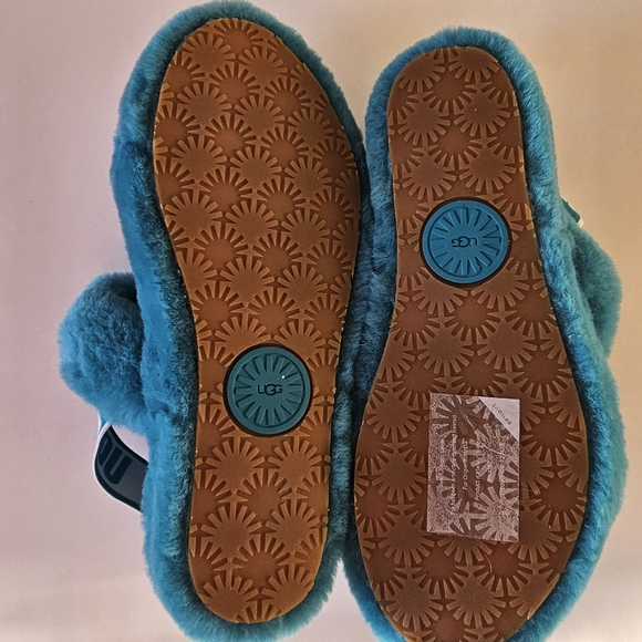 NWOT  Women Oh Yeah Slingback  Iconic fluffy Slipper Size 8 Aquatic Blue Color - Picture 4 of 8